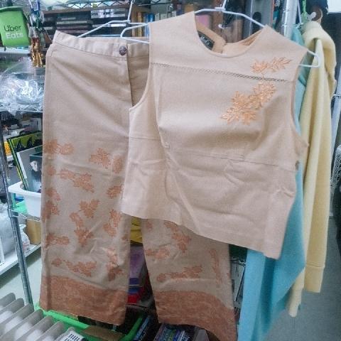 女無袖褲裝 - EcoLoop Reuse 示範店 二手商品