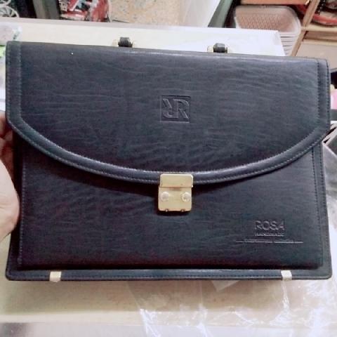 公事包內瑕71 - EcoLoop Reuse 示範店 二手商品