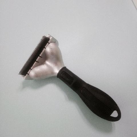 FURminator寵物除毛梳 - EcoLoop Reuse 示範店 二手商品